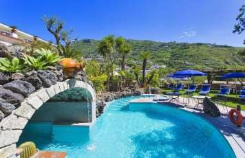 Hotel Belvedere - mese di Aprile - offerte - Piscina